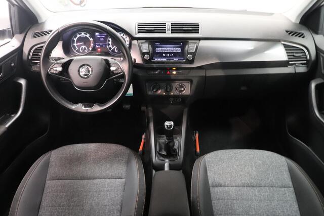 Skoda FABIA Combi 1.0 TSI Business Edition | Camera | AppleCarplay AndroidAuto Navigatie | Airco | Cruise control | Parkeersensor |