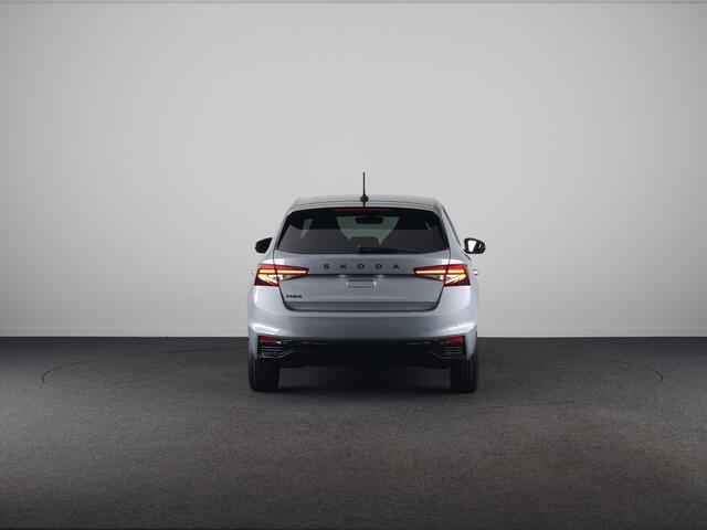 Skoda FABIA 1.0 TSI Monte Carlo | Smokey Diamond Metallic | Hill start Assist | Verwarmbare Voorstoelen | Draadloze Carplay