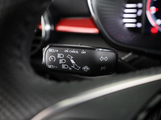 Skoda FABIA 1.0 TSI Monte Carlo | Smokey Diamond Metallic | Hill start Assist | Verwarmbare Voorstoelen | Draadloze Carplay