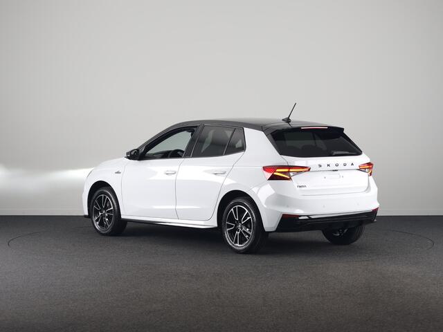 Skoda FABIA Monte Carlo 1.0 TSI 70 kW / 95 PK Hatchback 5 vers | Moon White + Black Magic | Travel Assist Pakket | Hill Start Assist | Verwarmbare Voorstoelen