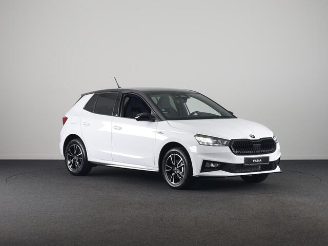 Skoda FABIA Monte Carlo 1.0 TSI 70 kW / 95 PK Hatchback 5 vers | Moon White + Black Magic | Travel Assist Pakket | Hill Start Assist | Verwarmbare Voorstoelen