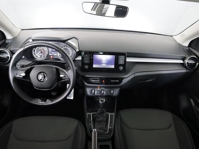 Skoda FABIA 1.0 TSI Ambition 95 pk | Navigatie via App | Parkeersensoren achter | Cruise control | LED koplampen | Apple Carplay/Android Auto |
