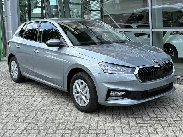 Skoda FABIA Selection 1.0 TSI 95 PK | Getitnt glas | 16" Lichtmetalen velgen | Apple Carplay/Android Auto |