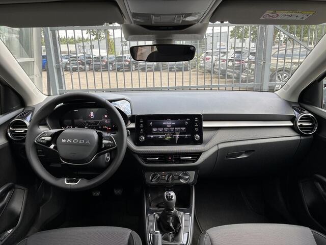 Skoda FABIA Selection 1.0 TSI 95 PK | Getitnt glas | 16" Lichtmetalen velgen | Apple Carplay/Android Auto |