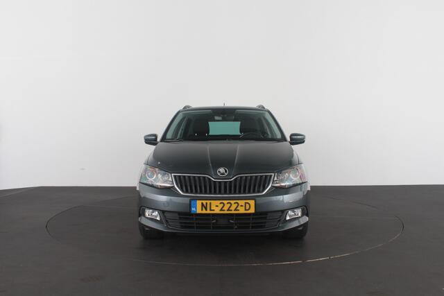 Skoda FABIA Combi 1.2 TSI Drive > Trekhaak/All season banden/Apple CarPlay / Android Auto