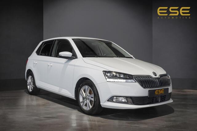 Skoda FABIA 1.0 TSI Ambition | Automaat | Camera | Carplay | Stoelverwarming | Climate