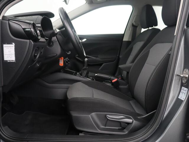 Skoda FABIA 1.0 MPI Ambition | Black Line | Cruise control | Park assist | Lederen stuurwiel | Carplay | Lichtmetaal 15'' |