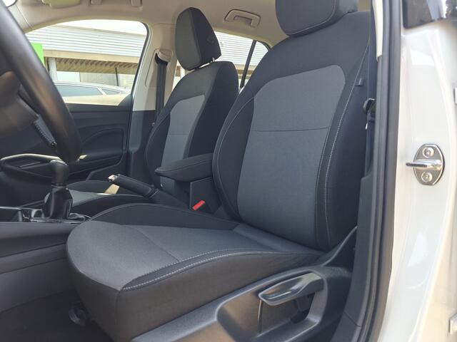 Skoda FABIA 1.0 TSI Selection / App-connect / Parkeersensoren achter / Cruise control