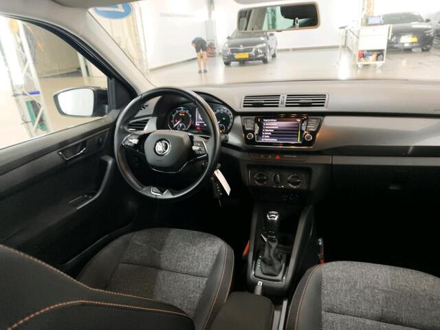 Skoda FABIA Combi 1.0 TSI 95pk DSG Business Edition / Parkeersensoren Achter / 16" LMV