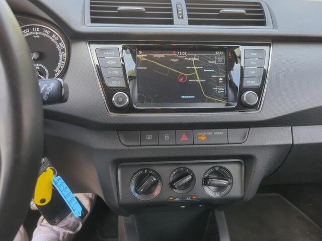 Skoda FABIA Combi 1.0 TSI 95pk Ambition / Navigatie / Parkeersensoren Achter