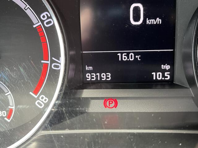 Skoda FABIA Combi 1.0 TSI Business Edition / TREKHAAK/ CRUISE CONTROL/ PARK.SENSOREN/ SMARTLINK/ NAVI/ DAB/ AIRCO/ GETINT GLAS/ 16'' LMV