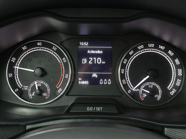 Skoda Kamiq 1.0 TSI Ambition | 110 PK | Apple CarPlay / Android Auto | LED verlichting | Cruise control |
