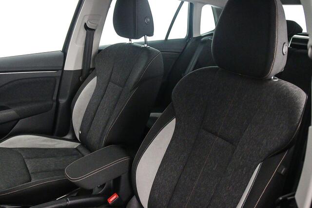 Skoda Kamiq Business Edition 1.5 TSI 150pk DSG Automaat Adaptive cruise control, Achteruitrijcamera, Navigatie, Parkeersensoren, LED koplampen, Stoelverwarming, Airco, DAB, Radio, App connect