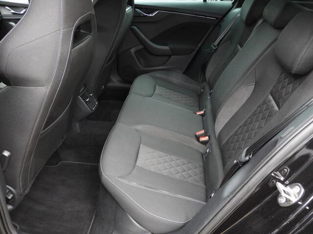 Skoda Kamiq 1.0 TSI SPORT BUSINESS CAMERA/CARPLAY