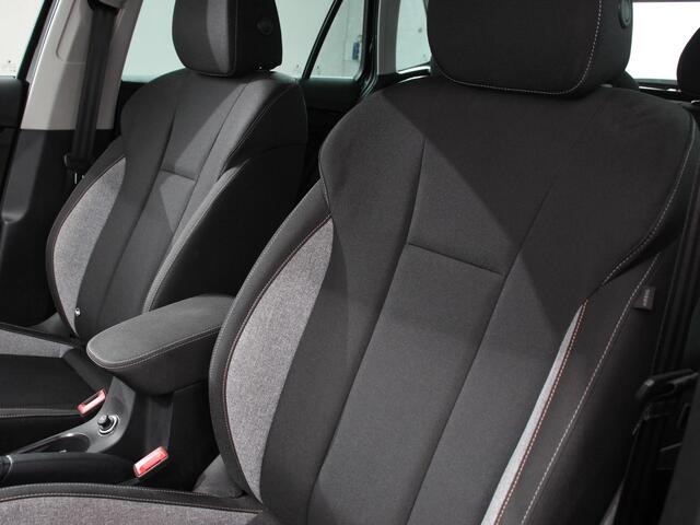 Skoda Kamiq 1.0 TSI 115pk Automaat Business Edition | Navigatie | Android Auto / Apple Carplay | Climate Control | Camera | Parkeer sensoren | Lichtmetalen Velgen | Dab | Digitale Cockpit | Keyless | Led | Cruise Control