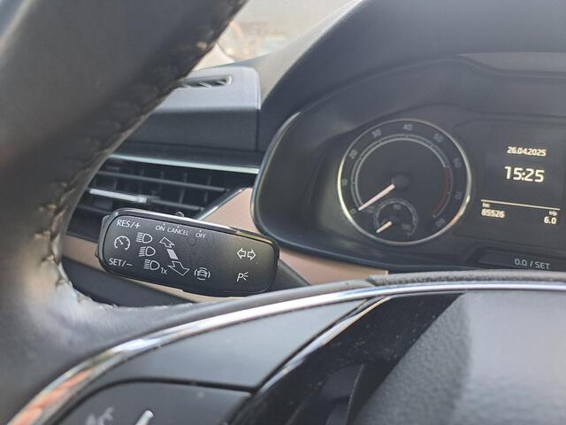Skoda Kamiq 1.5 TSI ACT Sport Business, LED, Automaat, Cruise Control, Apple Carplay/Android Auto