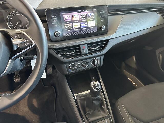 Skoda Kamiq 1.0 TSI Ambition | TREKHAAK | APPLE CARPLAY/ANDROID AUTO | PARKEERSENSOREN ACHTER