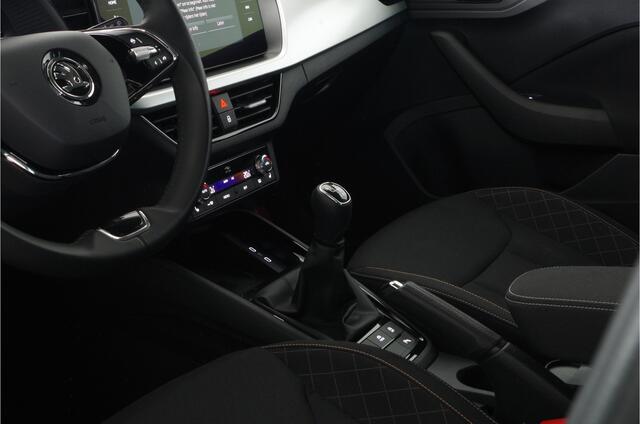 Skoda Kamiq 1.0 TSI Ambition > Trekhaak/17 inch/camera/stoelverwarming...
