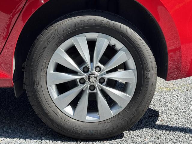 Skoda Kamiq 1.0 TSI Ambition (Navi,Carplay,Virtual,Pdc)