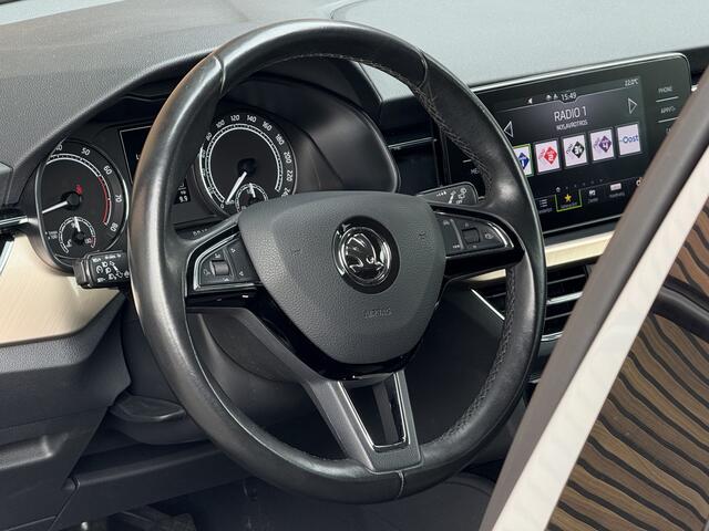 Skoda Kamiq 1.5 TSI ACT Sport Business Trekhaak / Carplay / Led / Lm Velgen / Sportstoelen