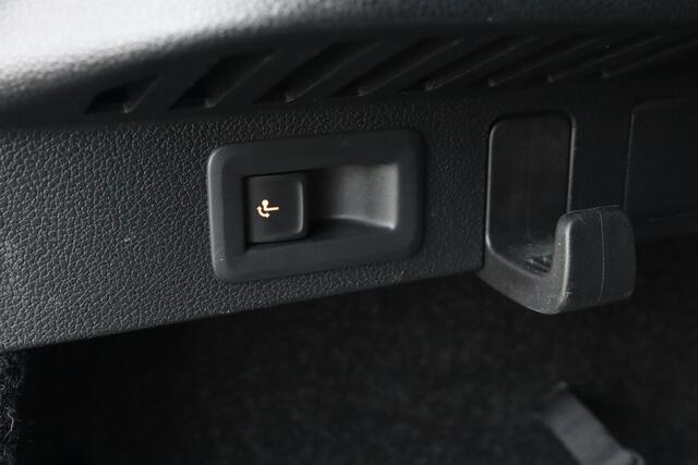 Skoda Kamiq 1.0 TSI DSG Aut Business Edition CARPLAY|NAV|TREKH.UITKLP|DIGI.DASHB|LED|STOELVERW|KEYLESS|CLIMA|PDC|LMV