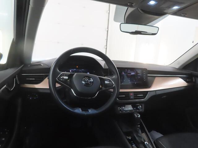 Skoda Kamiq 1.5 TSI DSG ACT Business Edition Stoel + Voorruitverwarming - Blindspot detectie - Navigatie - P.sensoren V+A - NL auto