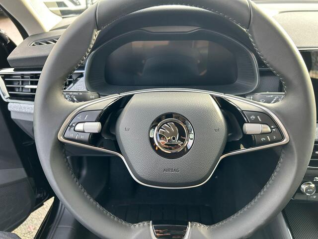 Skoda Kamiq Selection 1.0 TSI 85 kW / 115 PK SUV 6 versn. Hand | Trekhaak | inruilpremie 1500,- Euro | Privatelease 399,- Per Maand!!