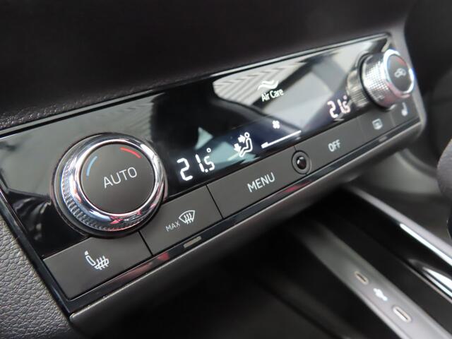 Skoda Kamiq 1.5 TSI ACT Monte Carlo DSG | trekhaak | pano dak | camera | stoelverwarming | stuurwielverwarming | voorruitverwarming