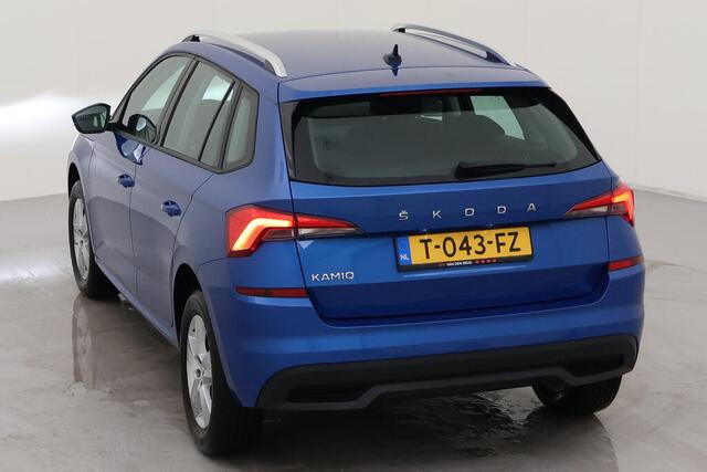 Skoda Kamiq 1.0 TSI Ambition / App connect / Climate controle / Zwenkbare trekhaak / Lichtmetaal 16 inch /