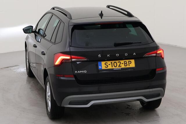 Skoda Kamiq 1.0 TSI Ambition Sunset Parkeersensoren / App-connect / Airco / 16"LM Velgen Unieke km stand