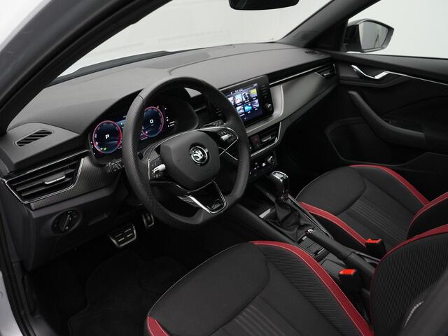Skoda Kamiq 1.0 TSI 110 pk DSG Monte Carlo | Glazen Panoramadak | Achteruitrijcamera | Cruise Control | Stoelverwarming | 18 inch