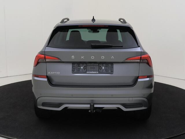 Skoda Kamiq 1.0 TSI Ambition | Trekhaak | Stoelverwarming | Climate control | Adaptieve cruise control | Virtual cockpit | Parkeersensoren achter | CarPlay |