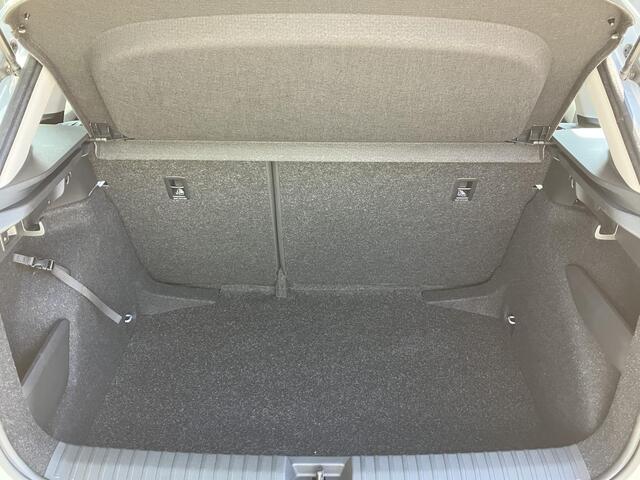 Skoda Kamiq Selection 1.0 TSI 115 PK SUV 7 versn. DSG | Automaat | Trekhaak | 17" Lichtmetalen velgen | Adaptieve cruise control |