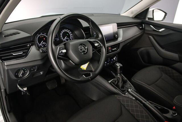 Skoda Kamiq Ambition 1.0 TSI 110pk DSG Automaat Achteruitrijcamera, Cruise control, Parkeersensoren, LED koplampen, Airco, App connect, DAB, Radio, Stoelverwarming