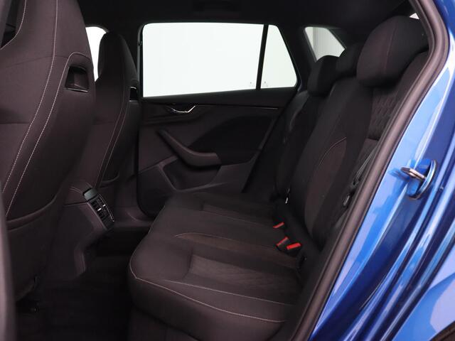 Skoda Kamiq 1.0 TSI Sport | Stoelverwarming | Virtual Cockpit | Camera | Adaptive cruise | Trekhaak | Verwarmde voorruit | Keyless | Full LED | Carplay | Navigatie
