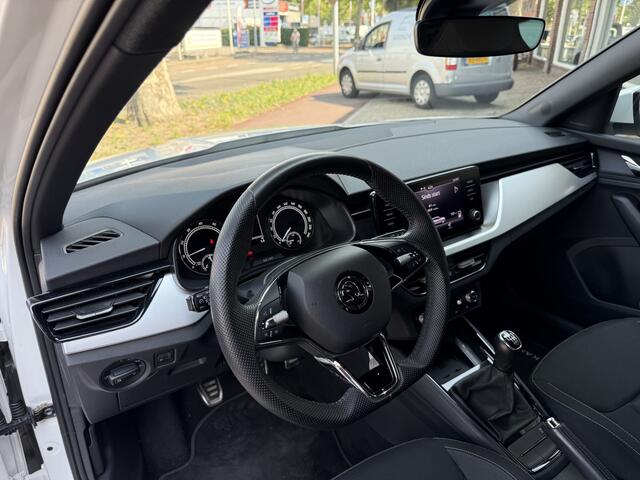 Skoda Kamiq 1.0 TSI Sport Business | Apple Carplay/Android Auto | lichtmetalen velgen | cruise control |