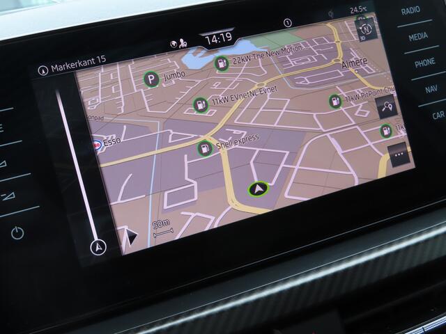 Skoda Kamiq 1.5 TSI ACT Monte Carlo | pano dak | stoelverwarming | stuurwielverwarming | elektrisch verstelbare stoel