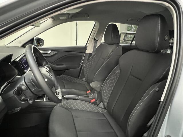 Skoda Kamiq 1.0 TSI Ambition 110 PK DSG7 inklapb. trekhaak / Apple Carplay / PDC / Camera / Stoelverw. / Keyless