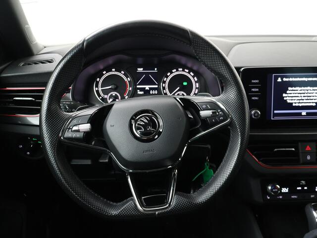 Skoda Kamiq 1.0 TSI Sport Business | 110 PK | Automaat | Trekhaak wegklapbaar | Panoramadak |