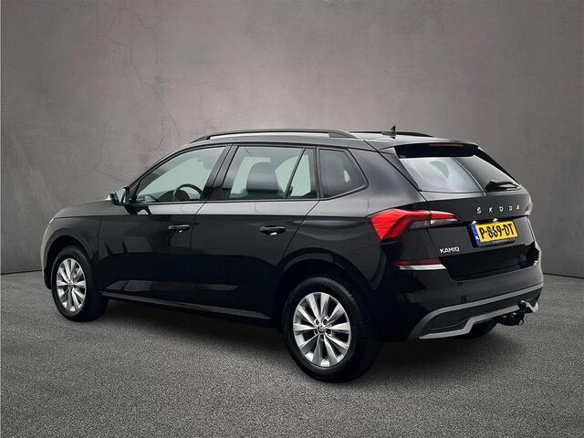 Skoda Kamiq Ambition 1.0 TSI 110pk Trekhaak, Cruise control, Parkeersensor achter, LED koplampen, App connect, DAB, Radio, Bluetooth