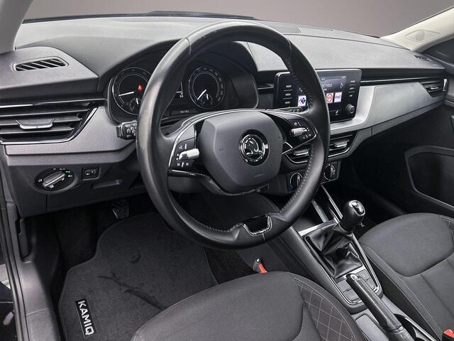 Skoda Kamiq Ambition 1.0 TSI 110pk Trekhaak, Cruise control, Parkeersensor achter, LED koplampen, App connect, DAB, Radio, Bluetooth