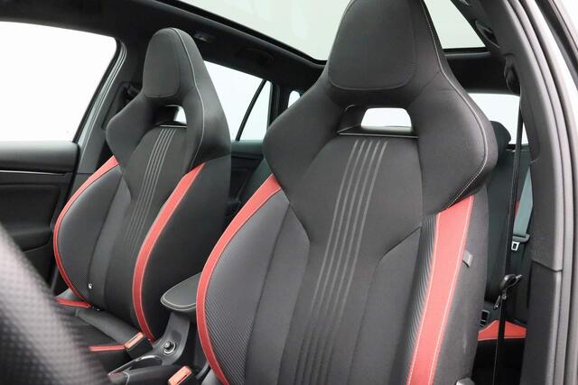 Skoda Kamiq 1.0 TSI 110 pk DSG DSG Monte Carlo | Panoramadak | Achteruitrijcamera | Stoelverwarming | Virtual Cockpit