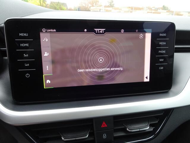 Skoda Kamiq 1.0 TSI Style Automatische airco, navigatie, carplay, parkeersensoren, cruise controle, licht metalen velgen, enz.