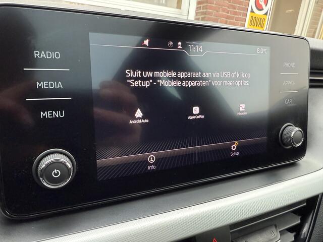 Skoda Kamiq 1.0 TSI Sport Business Panoramadak, Stoelverwarming