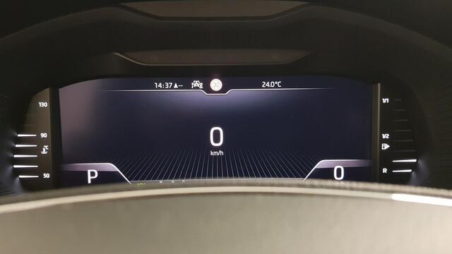 Skoda Kamiq 1.0 TSI 110pk DSG Style Drive 125 | Navigatie | Climate Control | DAB | Digitale cockpit | Cruise Control adaptive | Parkeer sensoren V+A | Stoelverwarming