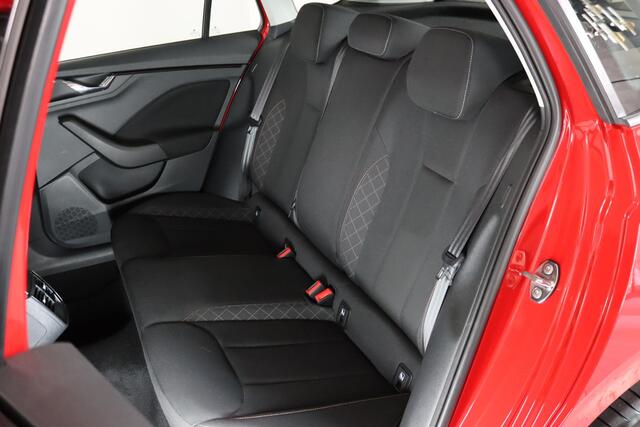 Skoda Kamiq 1.5 TSI 150PK, ACT Sport Business, Panoramadak, App Connect,