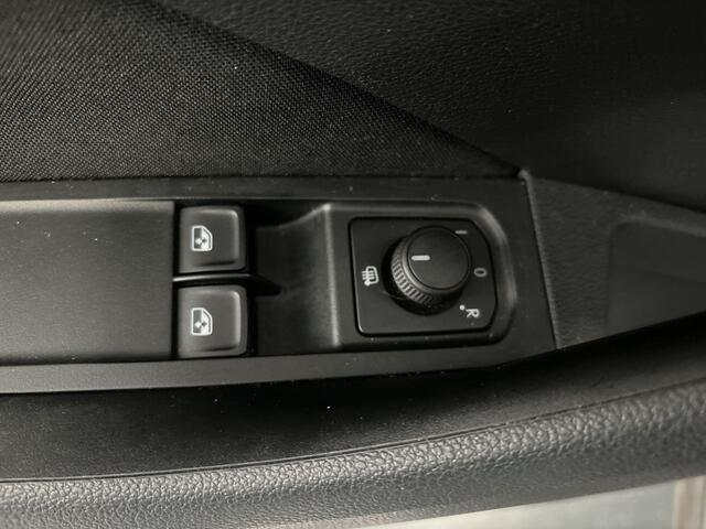 Skoda Kamiq 1.0 TSI 110pk Ambition · Apple/Android Car Play · Airco · P-Sensoren · Cruise Control · Getint Glas · 16'' Inch · Garantie t/m 12-11-2027 of 100.000km