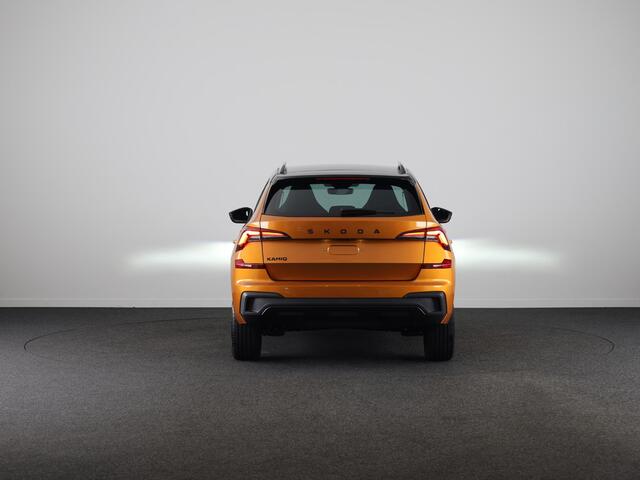 Skoda Kamiq Monte Carlo 1.0 TSI 115pk DSG-7 | 18 inch | Blind Spot | Navigatie | Adaptive Cruise | Panoramadak | Stoelverwarming |