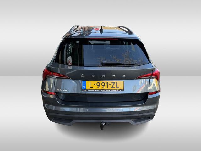 Skoda Kamiq 1.0 TSI Business Edition trekhaak parkeersensoren climatronic | Applecarplay/androidauto | 16 inch velgen | voorstoelen verwarmd | trekhaak |