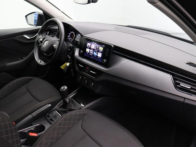 Skoda Kamiq 1.0 TSI Ambition | Apple Carplay & Android Auto | Lichtmetalen velgen | Parkeersensoren achter | Airconditioning |